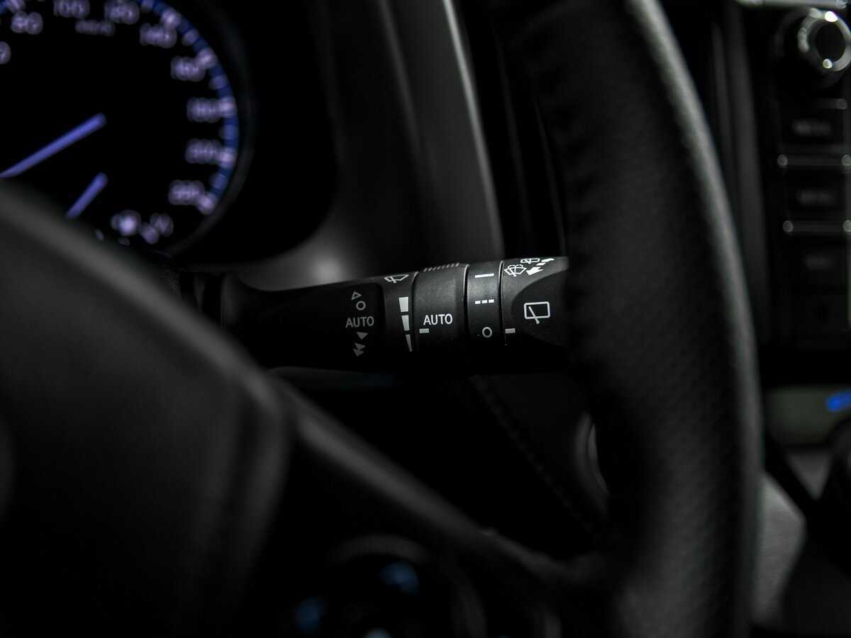 Toyota RAV4 б/у, 2017, Автоматическая. Фото: #9