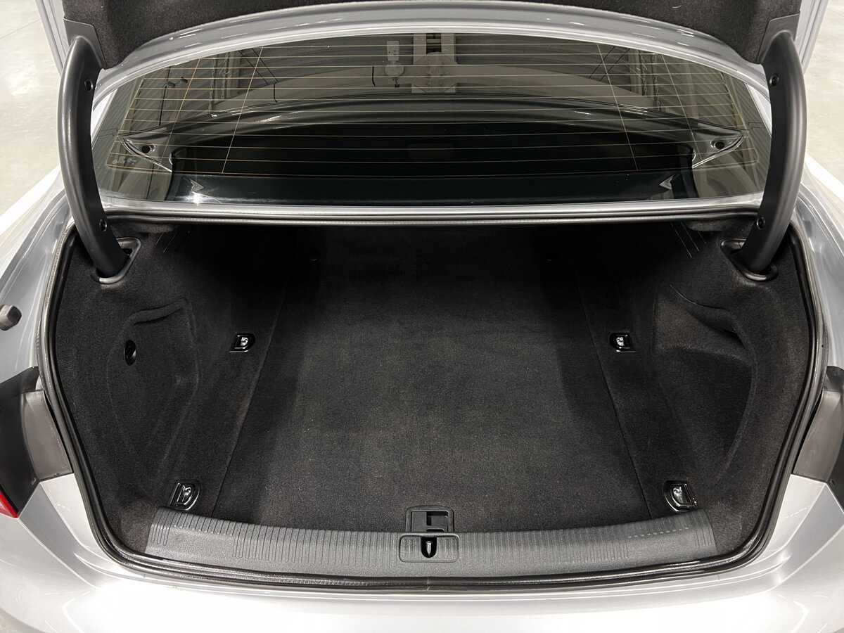 Audi A4 б/у, 2016, Роботизированная. Фото: #9