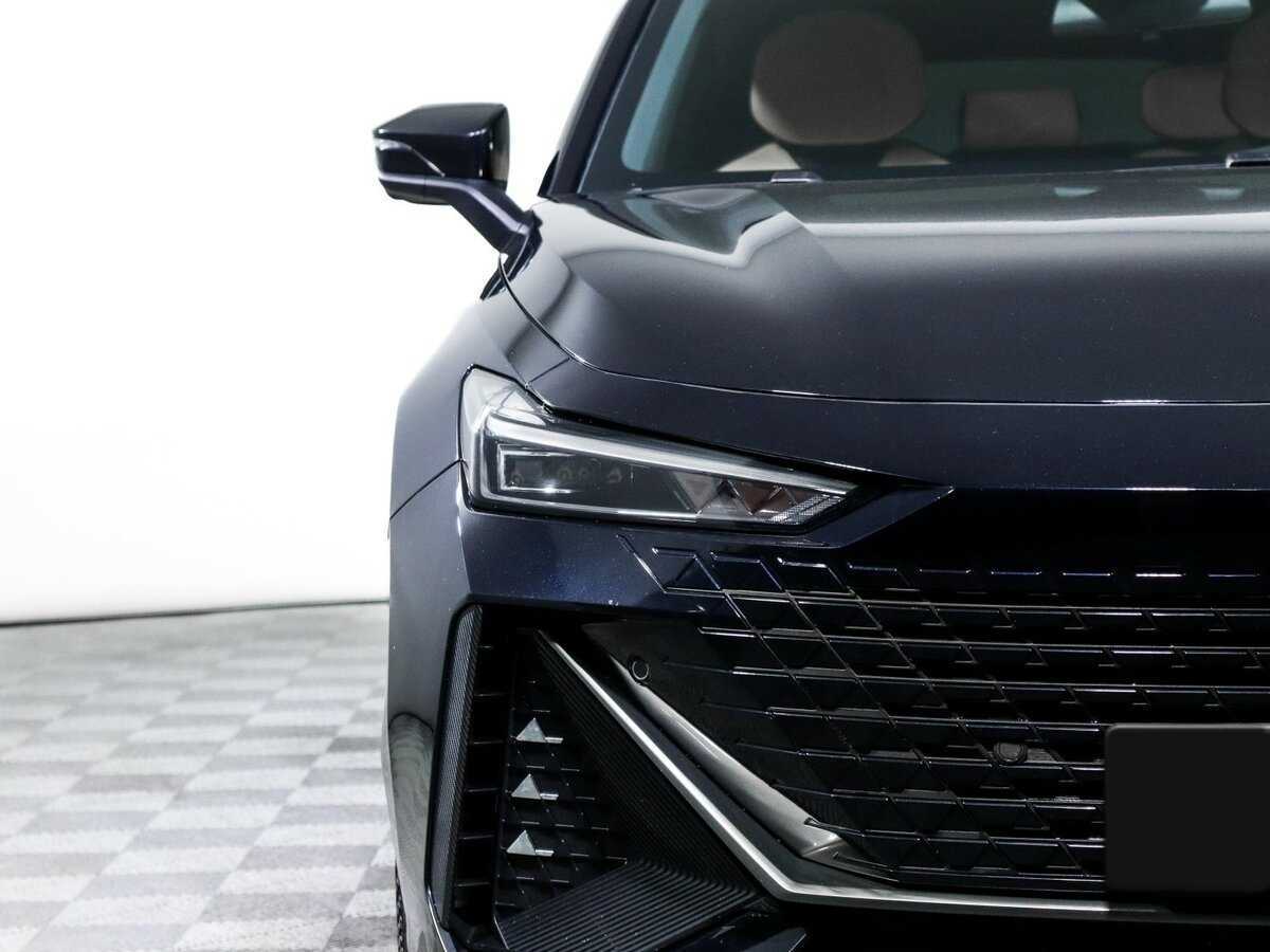 Changan UNI-V б/у, 2023, Роботизированная. Фото: #14