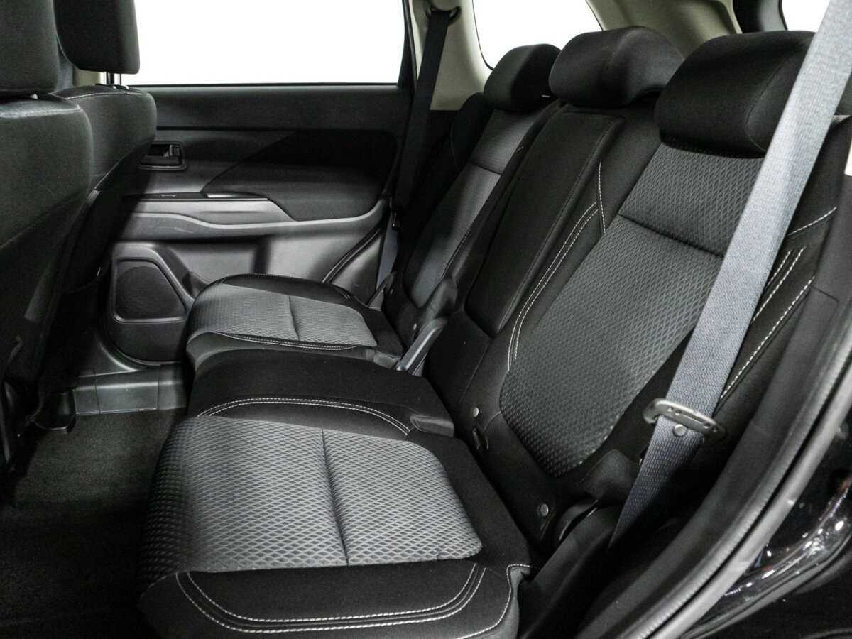 Mitsubishi Outlander б/у, 2021, Вариатор. Фото: #8
