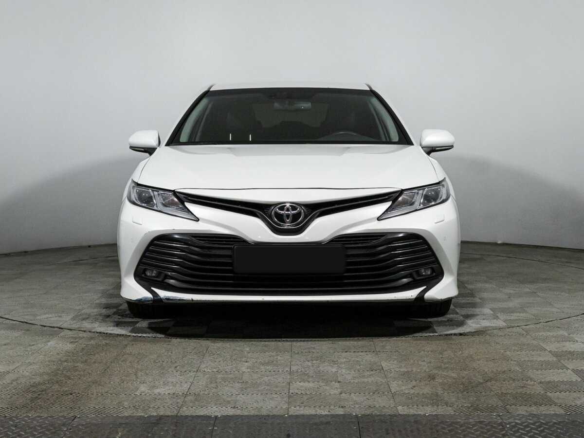 Toyota Camry б/у, 2018, Автоматическая. Фото: #1
