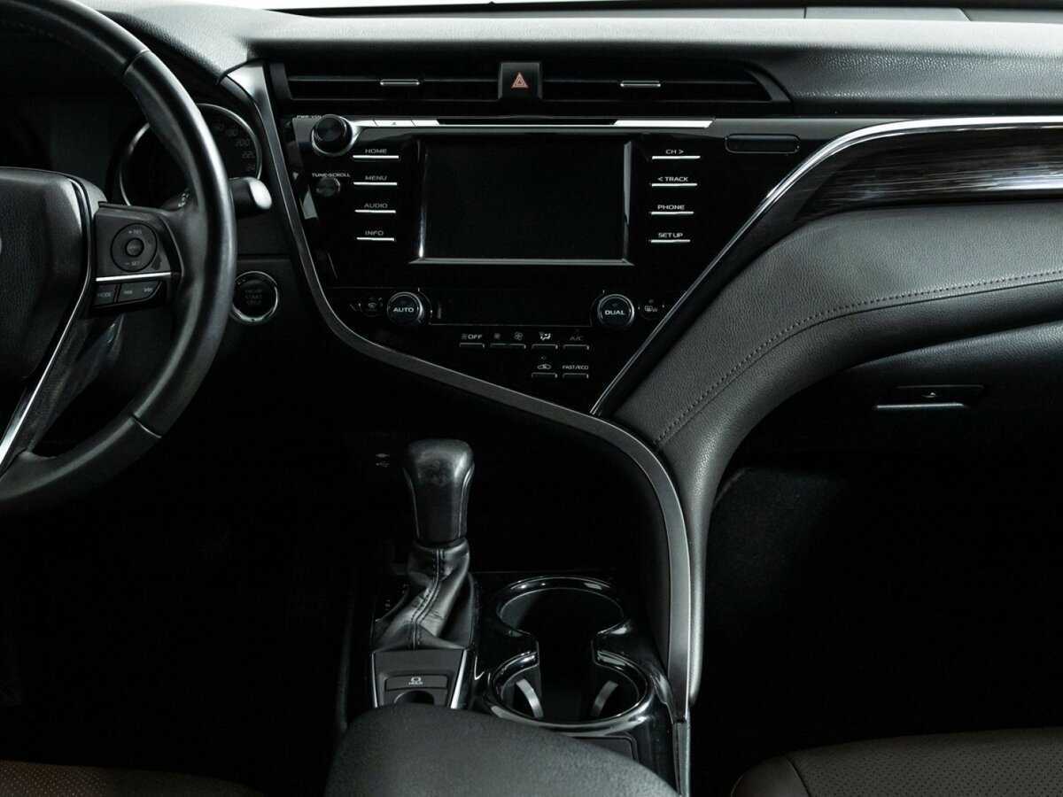 Toyota Camry б/у, 2018, Автоматическая. Фото: #11