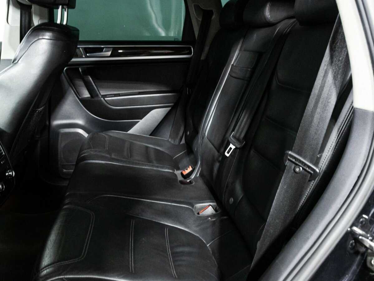 Volkswagen Touareg б/у, 2012, Автоматическая. Фото: #7