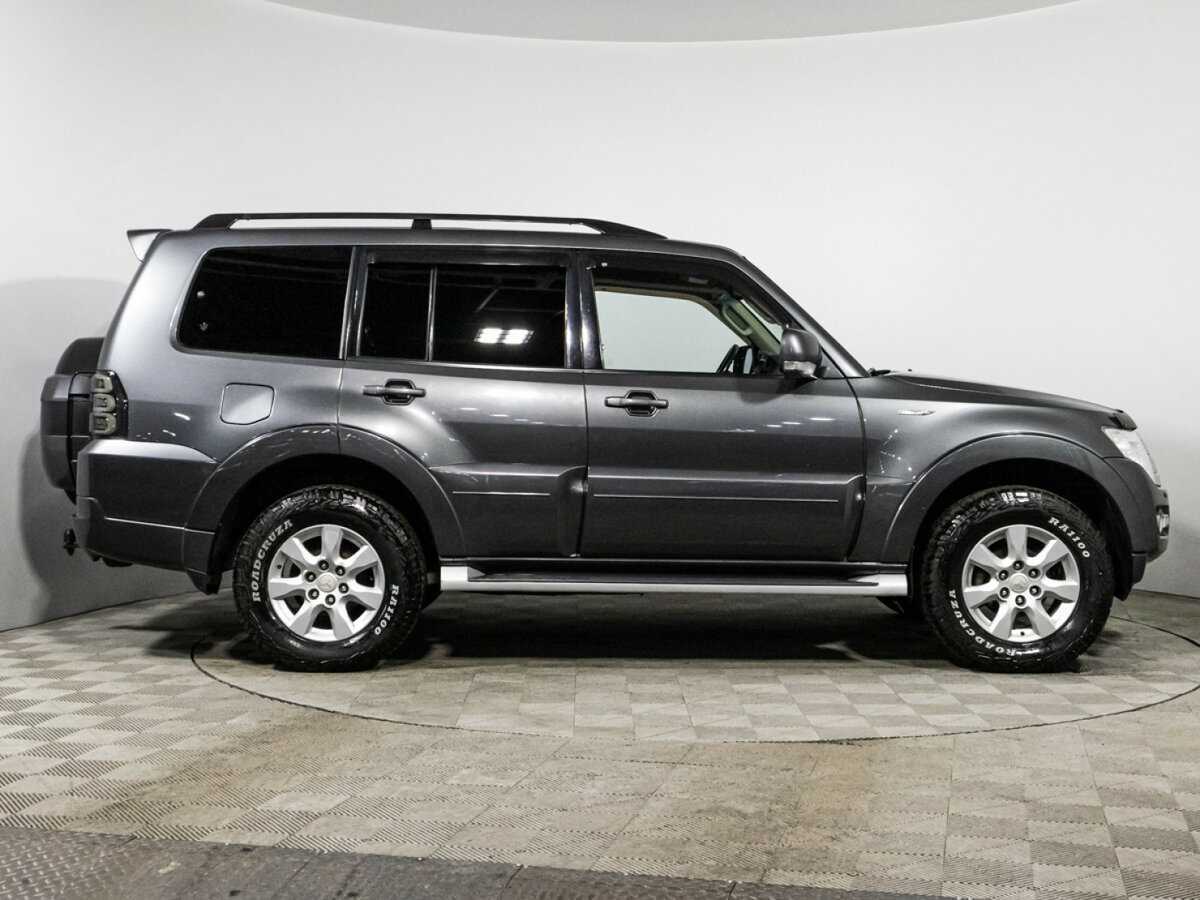 Mitsubishi Pajero б/у, 2014, Автоматическая. Фото: #3