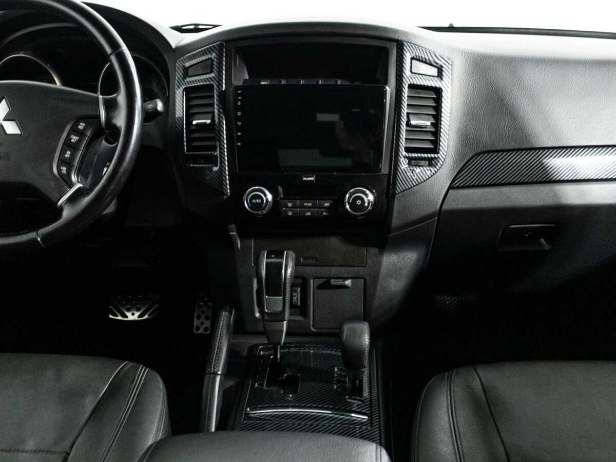 Mitsubishi Pajero б/у, 2014, Автоматическая. Фото: #13