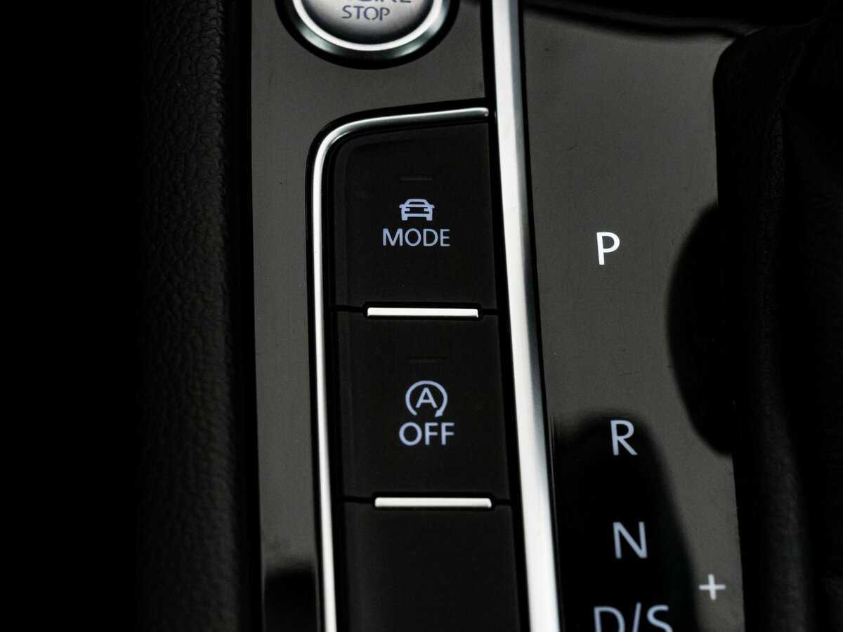 Volkswagen Passat б/у, 2018, Роботизированная. Фото: #15