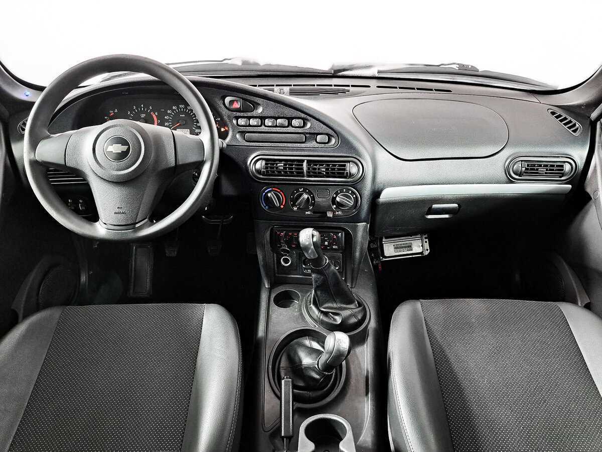 Chevrolet Niva б/у, 2015, Механическая. Фото: #13