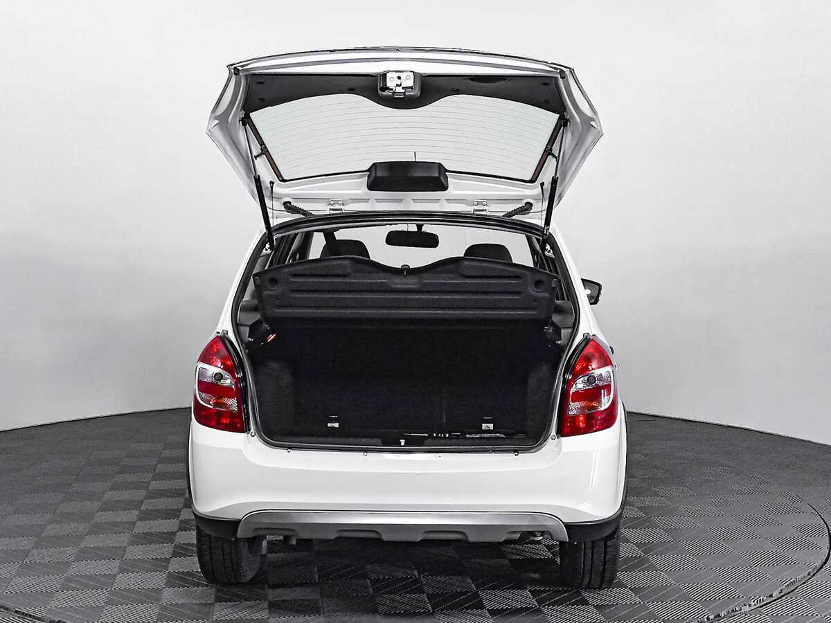 Lada (ВАЗ) Granta б/у, 2023, Механическая. Фото: #9