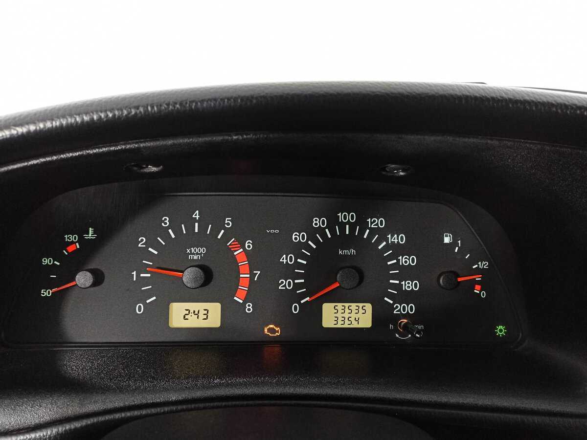 Chevrolet Niva б/у, 2016, Механическая. Фото: #10