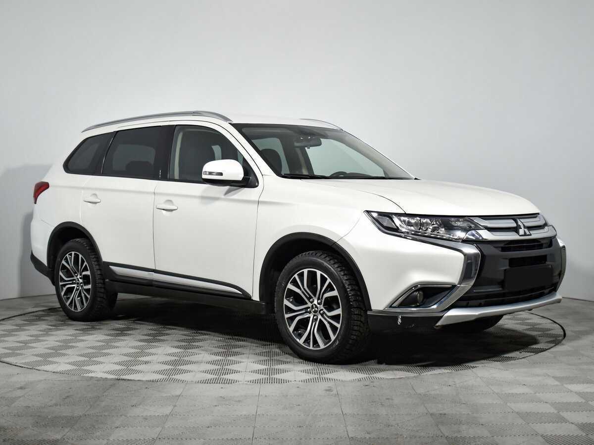 Mitsubishi Outlander б/у, 2018, Вариатор. Фото: #2