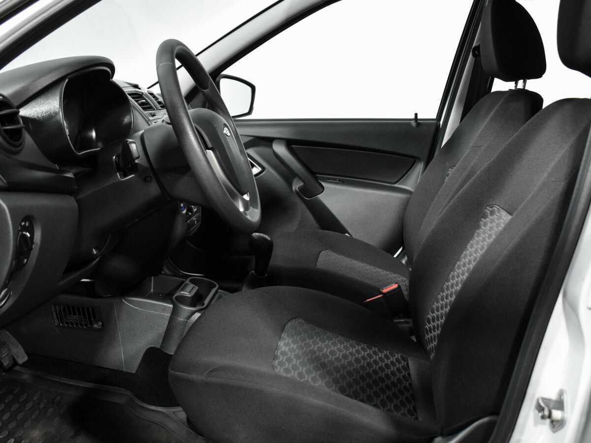 Lada (ВАЗ) Granta б/у, 2024, Механическая. Фото: #9