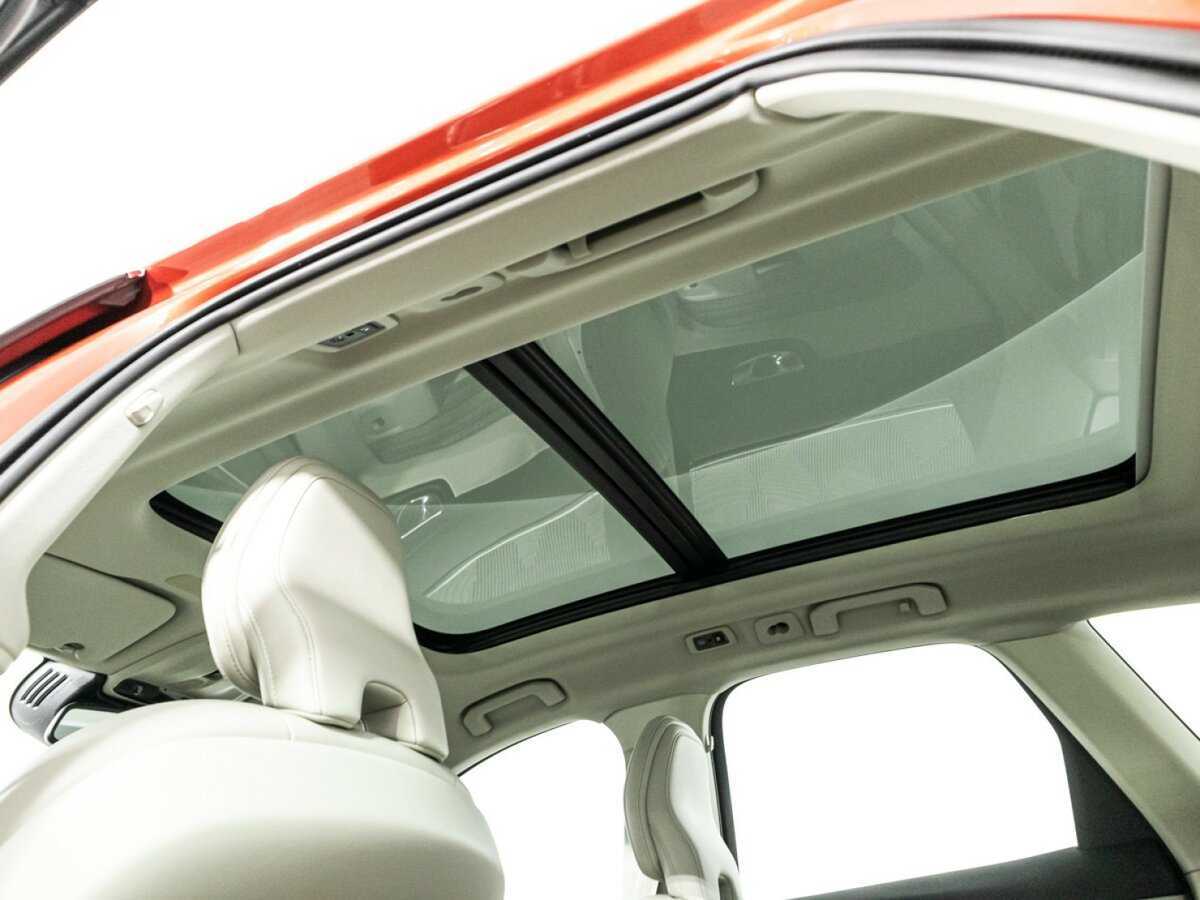 Volvo XC60 б/у, 2019, Автоматическая. Фото: #16