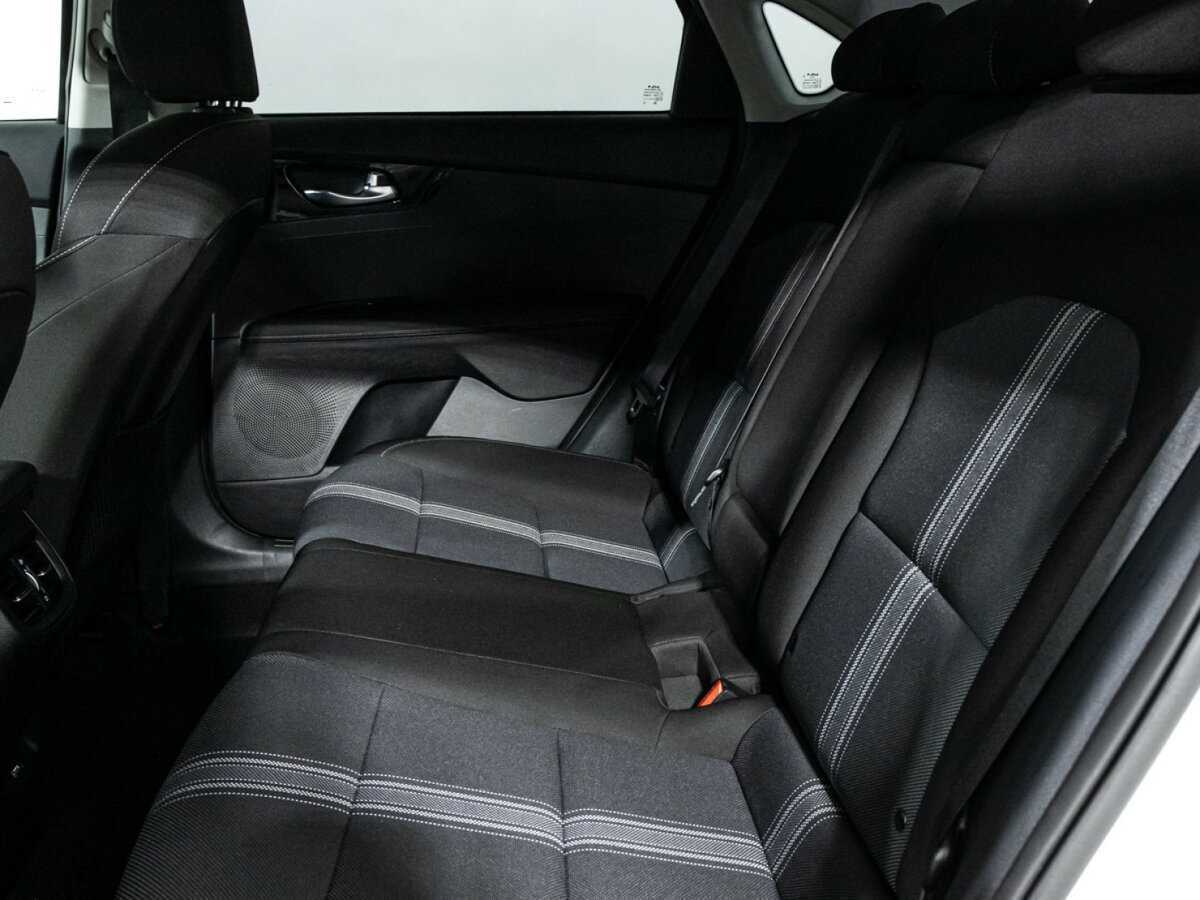 Kia Cerato б/у, 2022, Механическая. Фото: #9