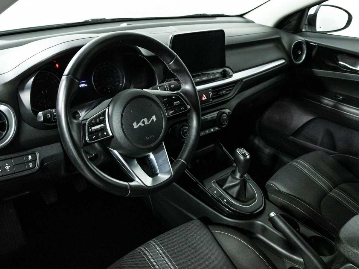 Kia Cerato б/у, 2022, Механическая. Фото: #10
