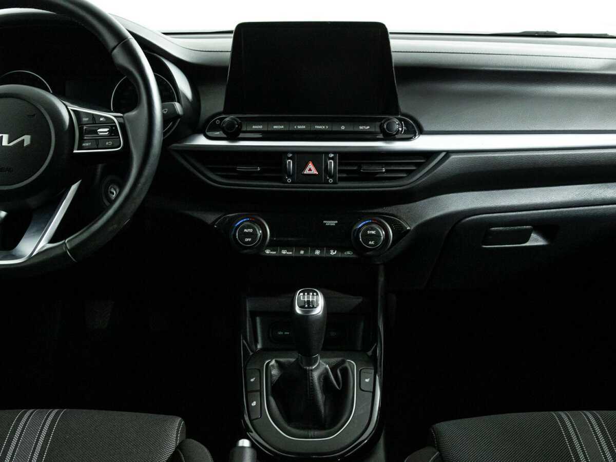 Kia Cerato б/у, 2022, Механическая. Фото: #13