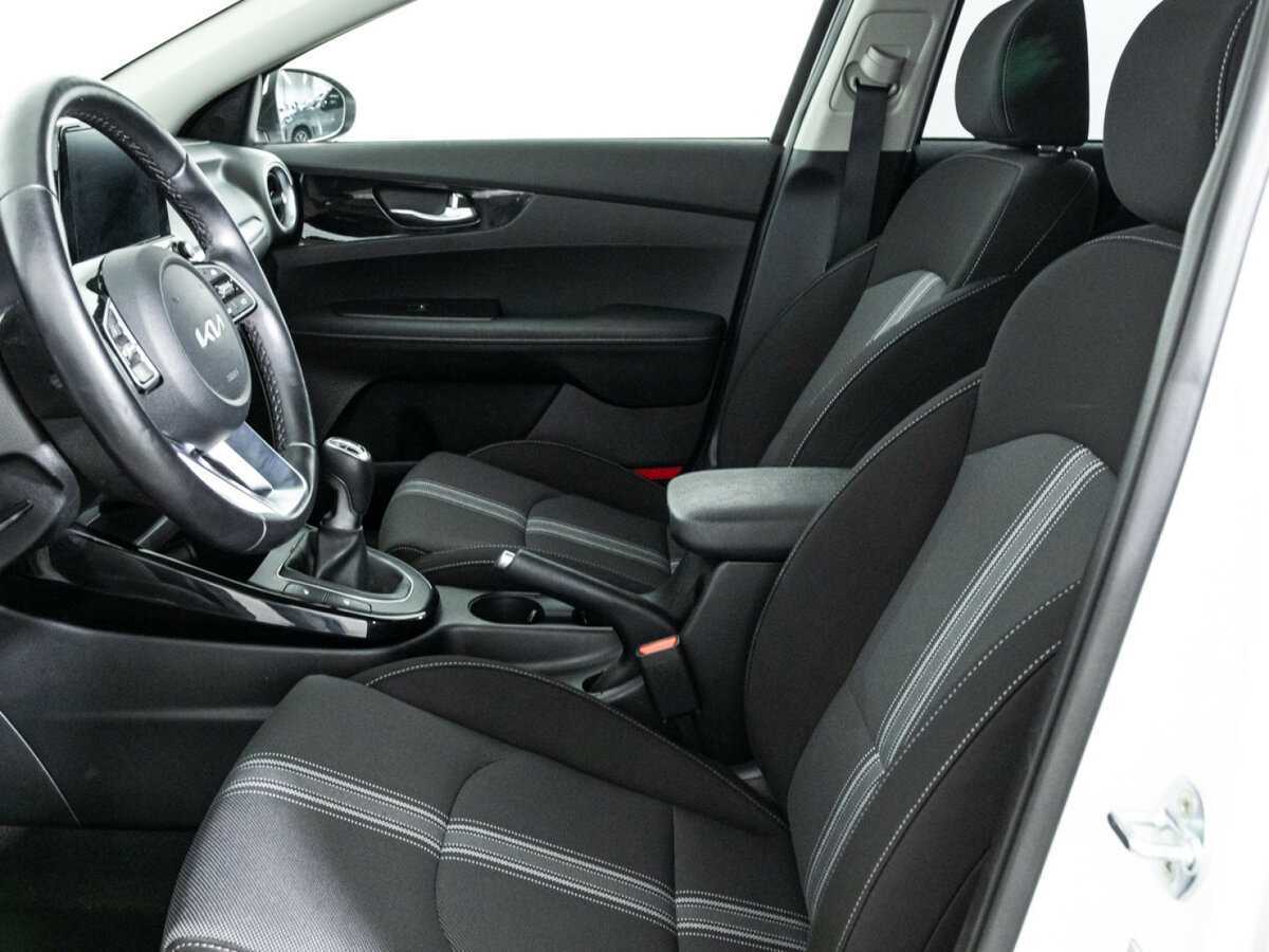 Kia Cerato б/у, 2022, Механическая. Фото: #16