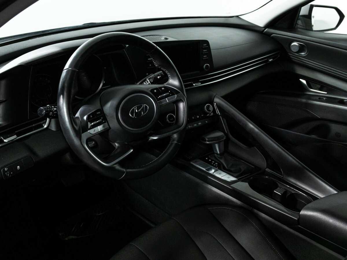 Hyundai Elantra б/у, 2021, Автоматическая. Фото: #10