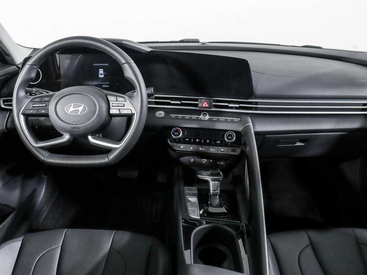 Hyundai Elantra б/у, 2023, Вариатор. Фото: #8