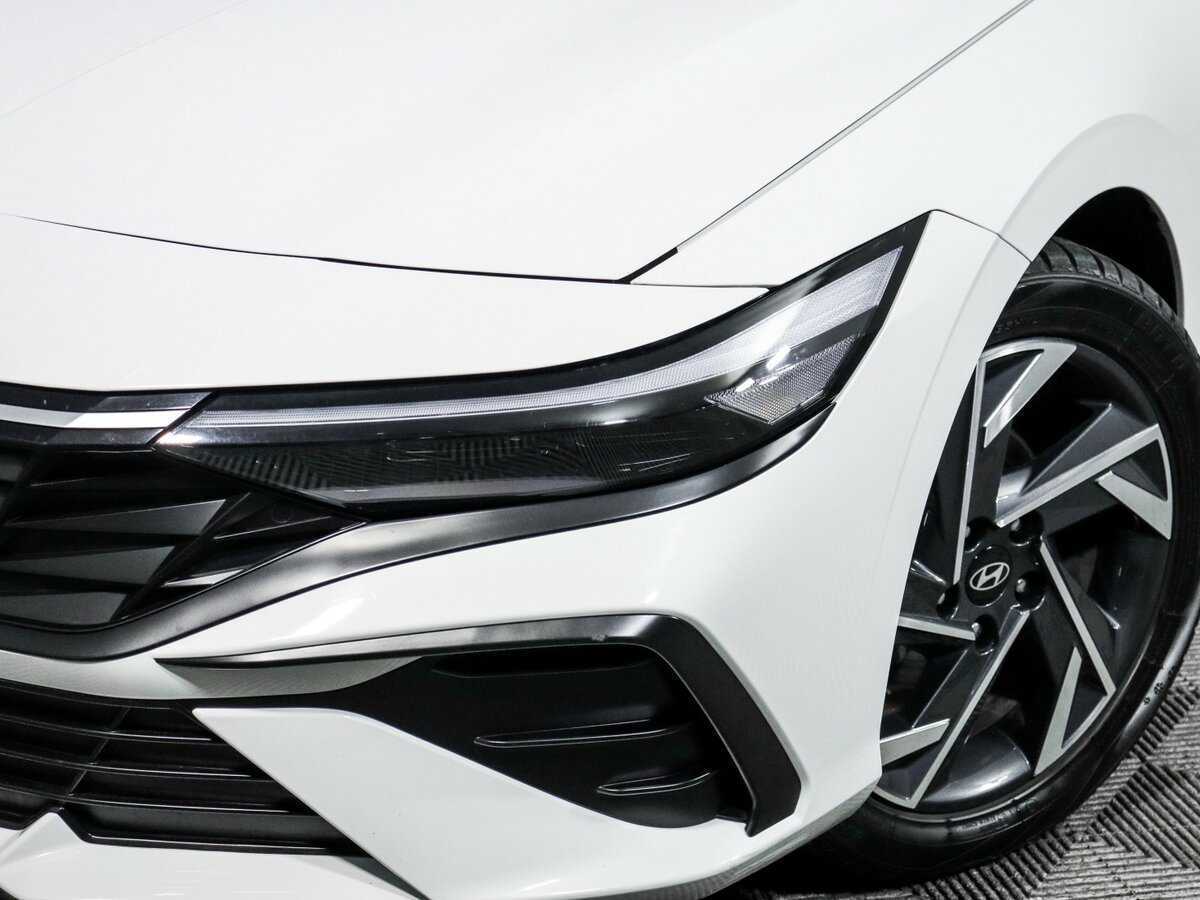 Hyundai Elantra б/у, 2023, Вариатор. Фото: #12
