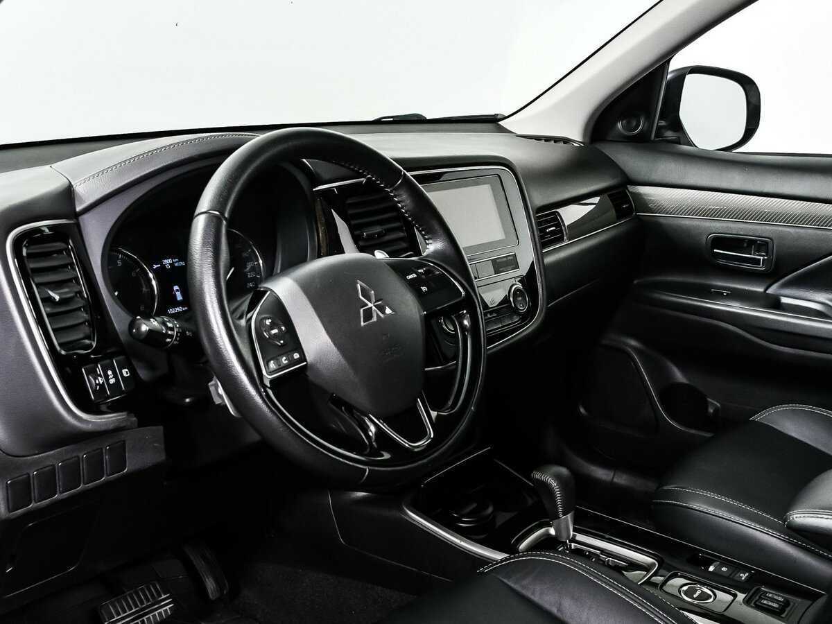 Mitsubishi Outlander б/у, 2019, Вариатор. Фото: #9