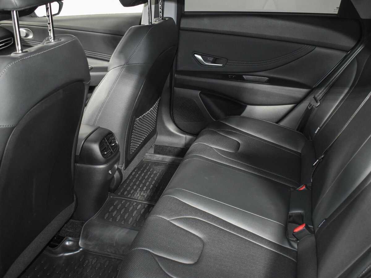 Hyundai Elantra б/у, 2023, Вариатор. Фото: #12