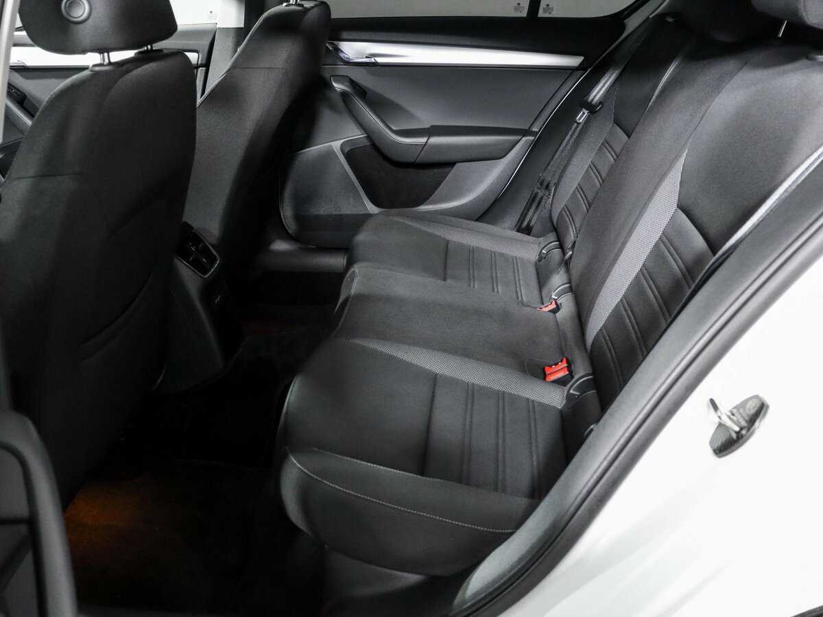 Skoda Octavia б/у, 2019, Роботизированная. Фото: #9