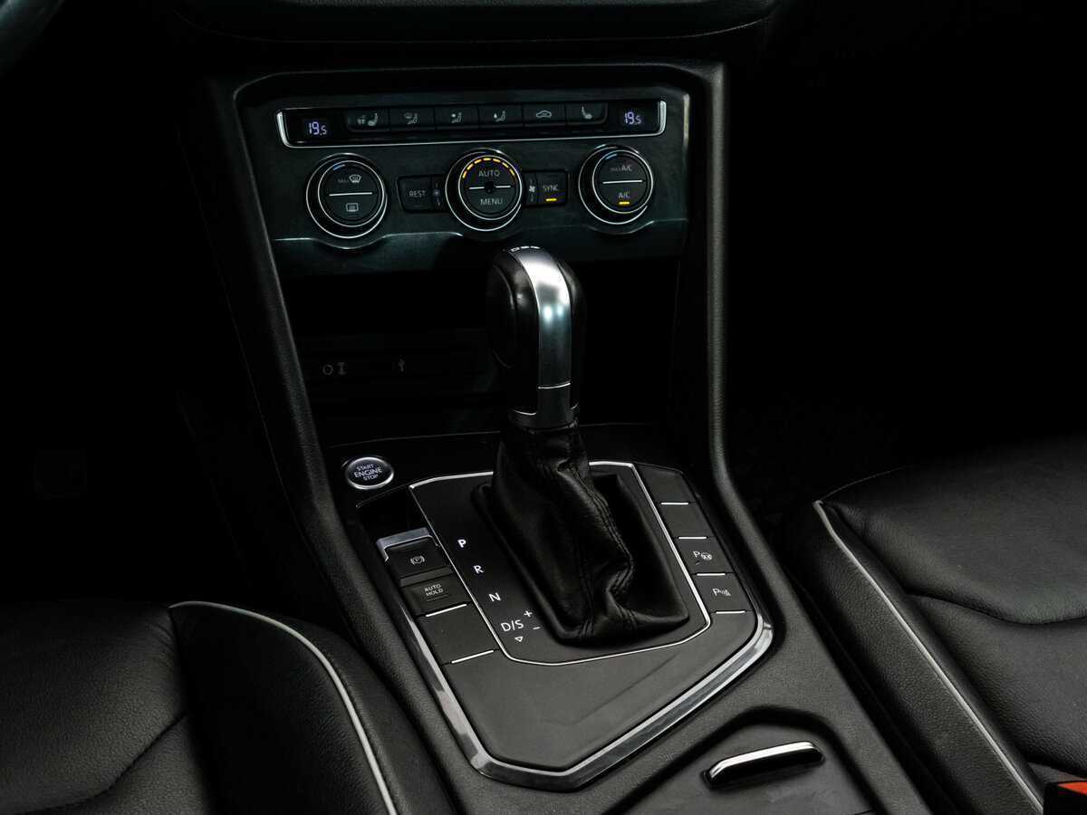 Volkswagen Tiguan б/у, 2017, Роботизированная. Фото: #11