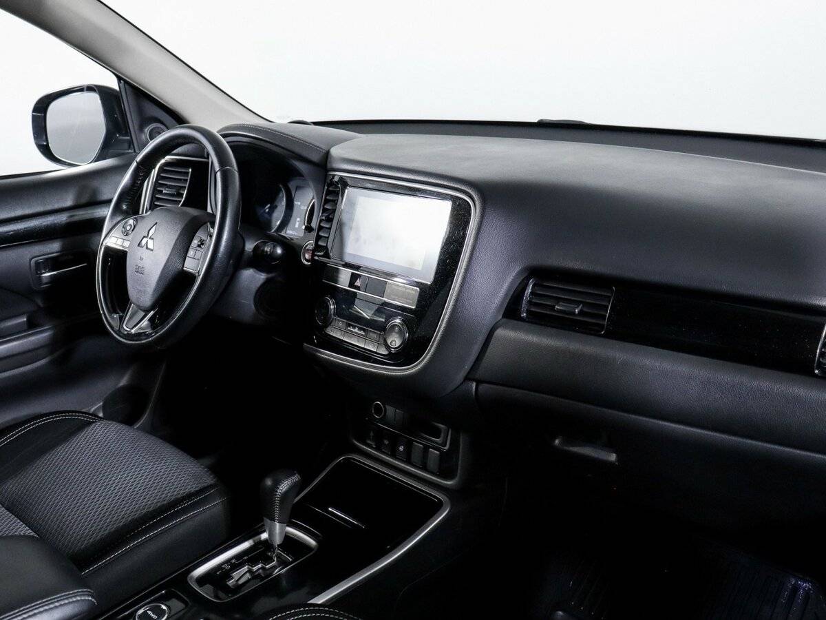 Mitsubishi Outlander б/у, 2019, Вариатор. Фото: #8