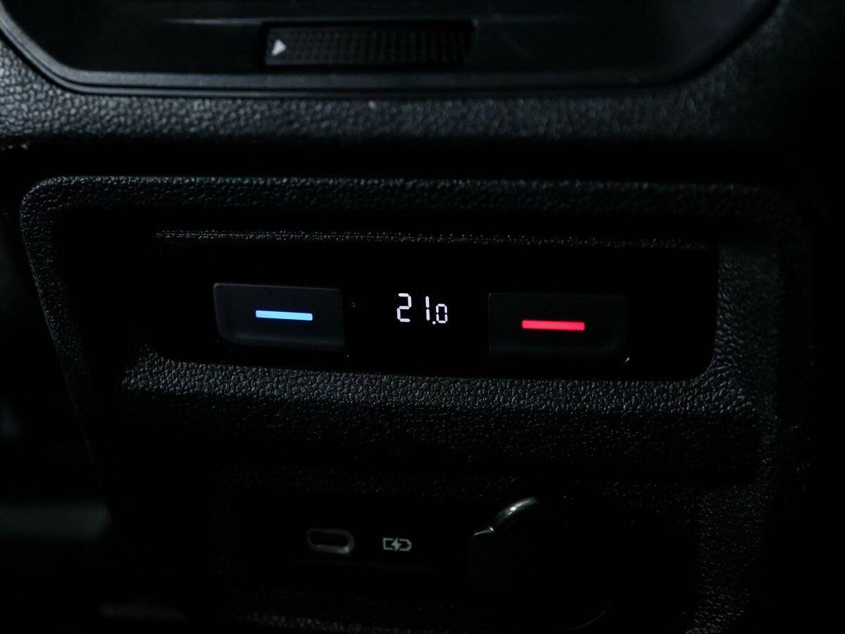 Volkswagen Tiguan б/у, 2021, Роботизированная. Фото: #15