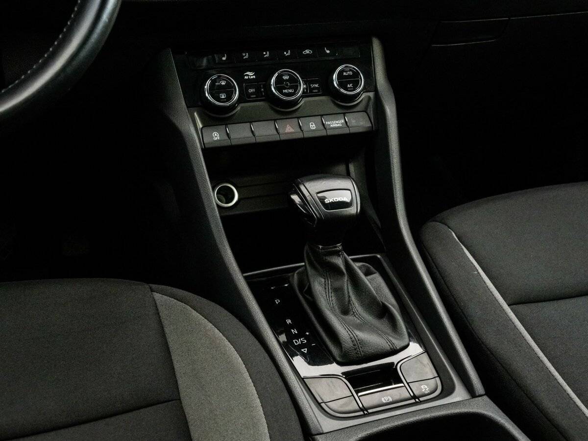 Skoda Karoq б/у, 2021, Автоматическая. Фото: #10