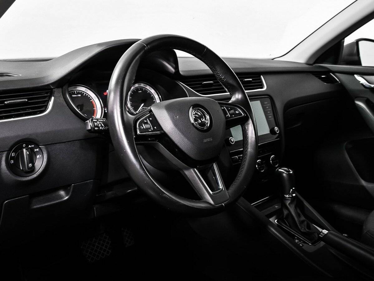 Skoda Octavia б/у, 2018, Роботизированная. Фото: #11