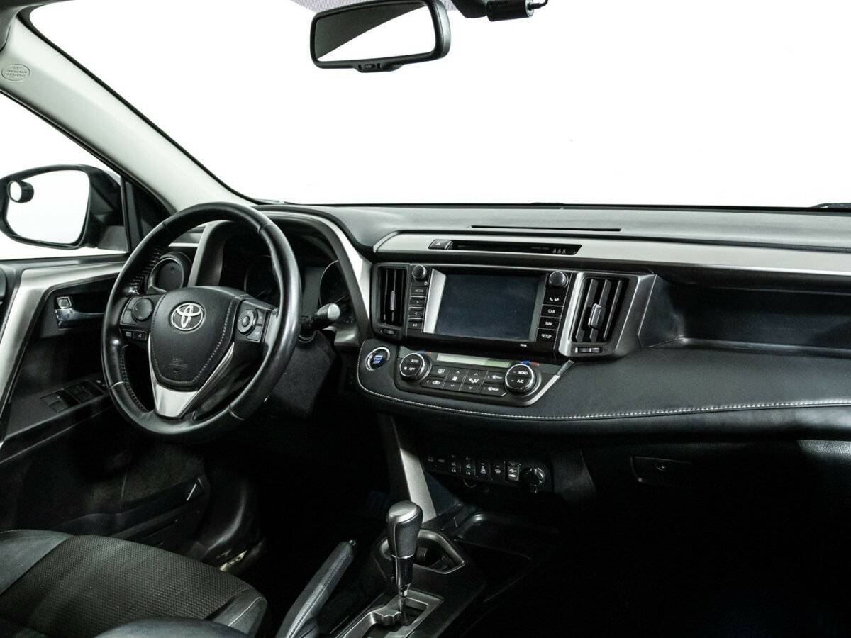 Toyota RAV4 б/у, 2018, Автоматическая. Фото: #8