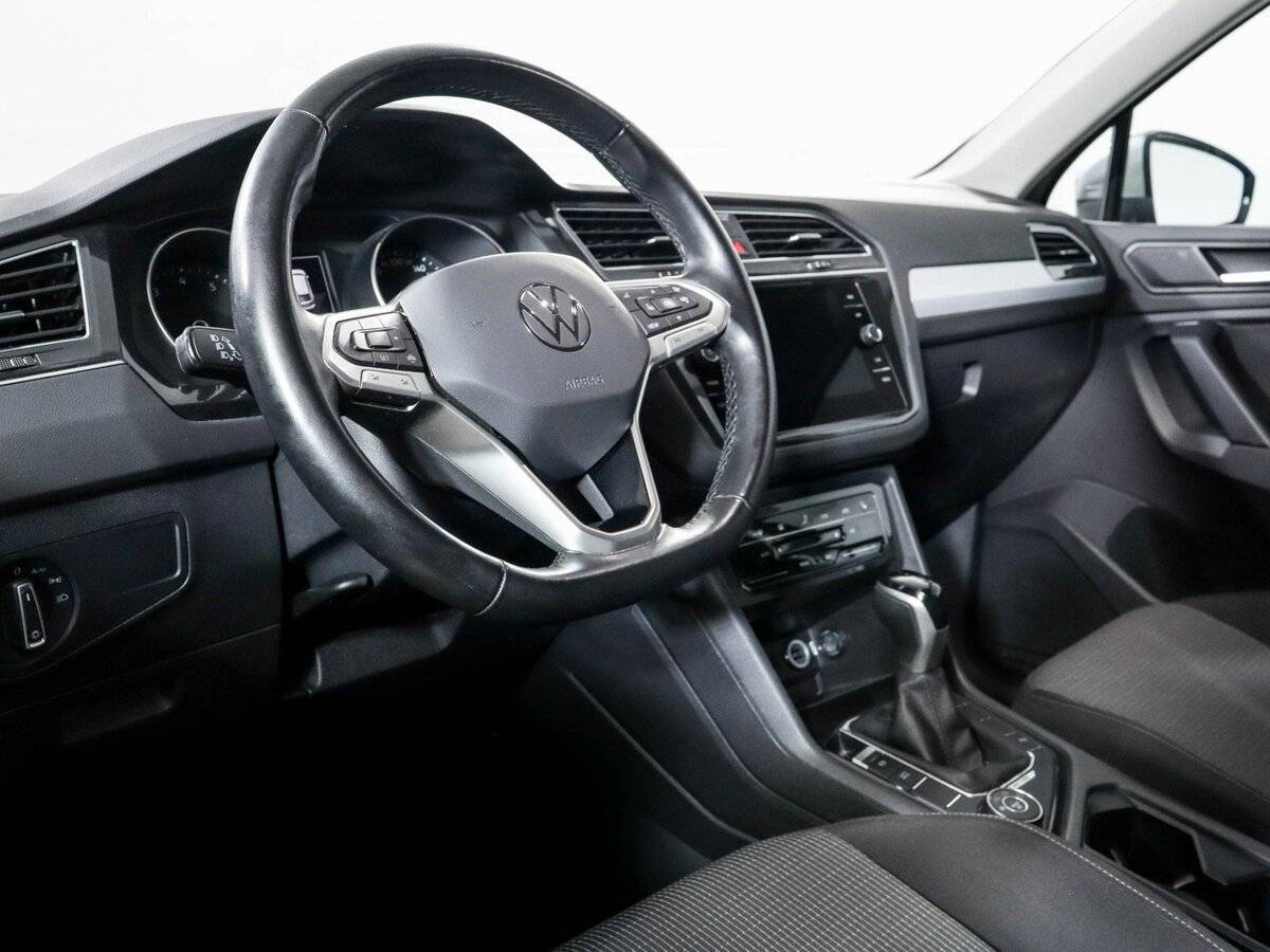 Volkswagen Tiguan б/у, 2021, Роботизированная. Фото: #9