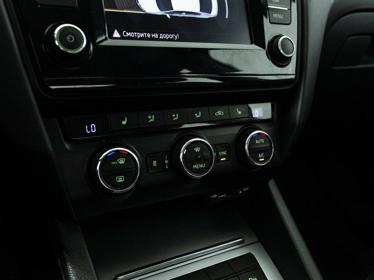 Шкода Октавия б/у, 2016, Роботизированная. Фото: #16