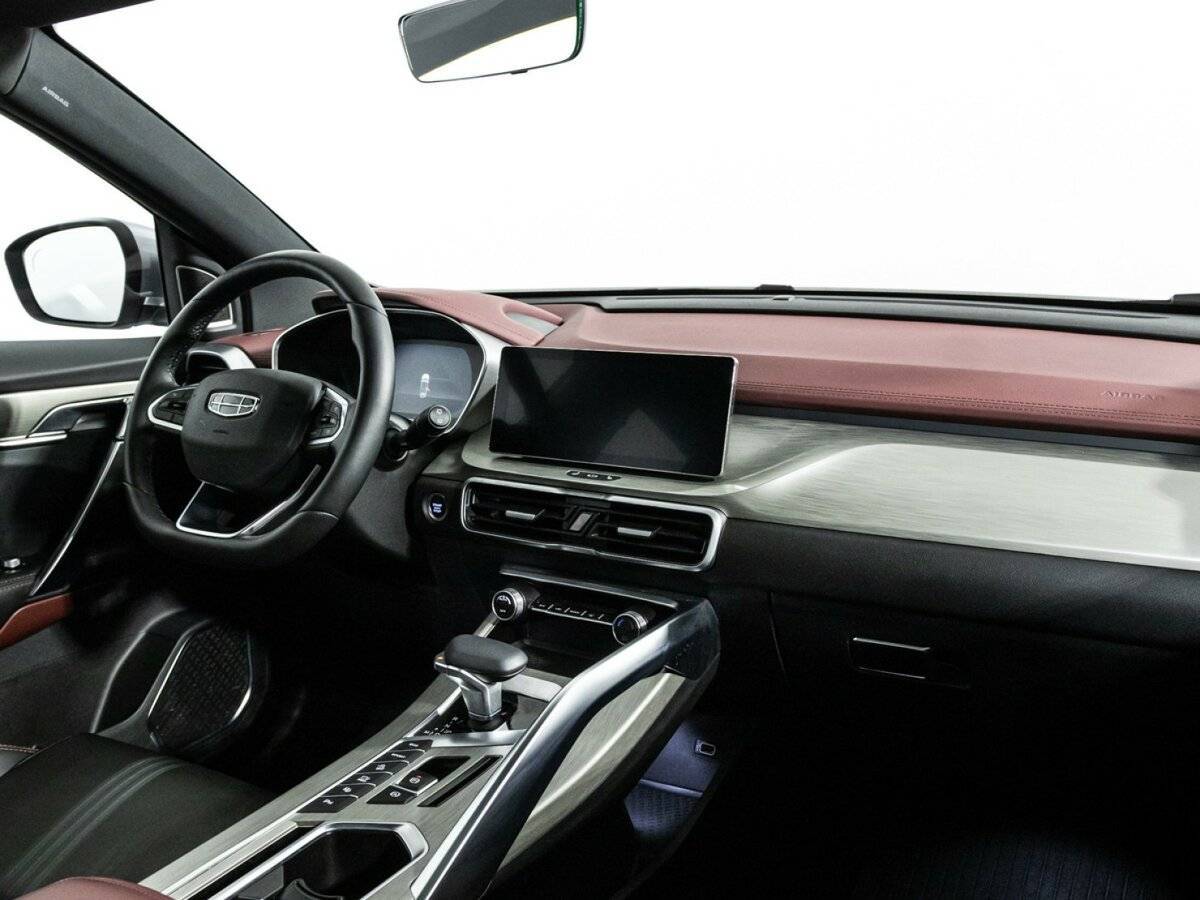 Geely Coolray б/у, 2023, Роботизированная. Фото: #8