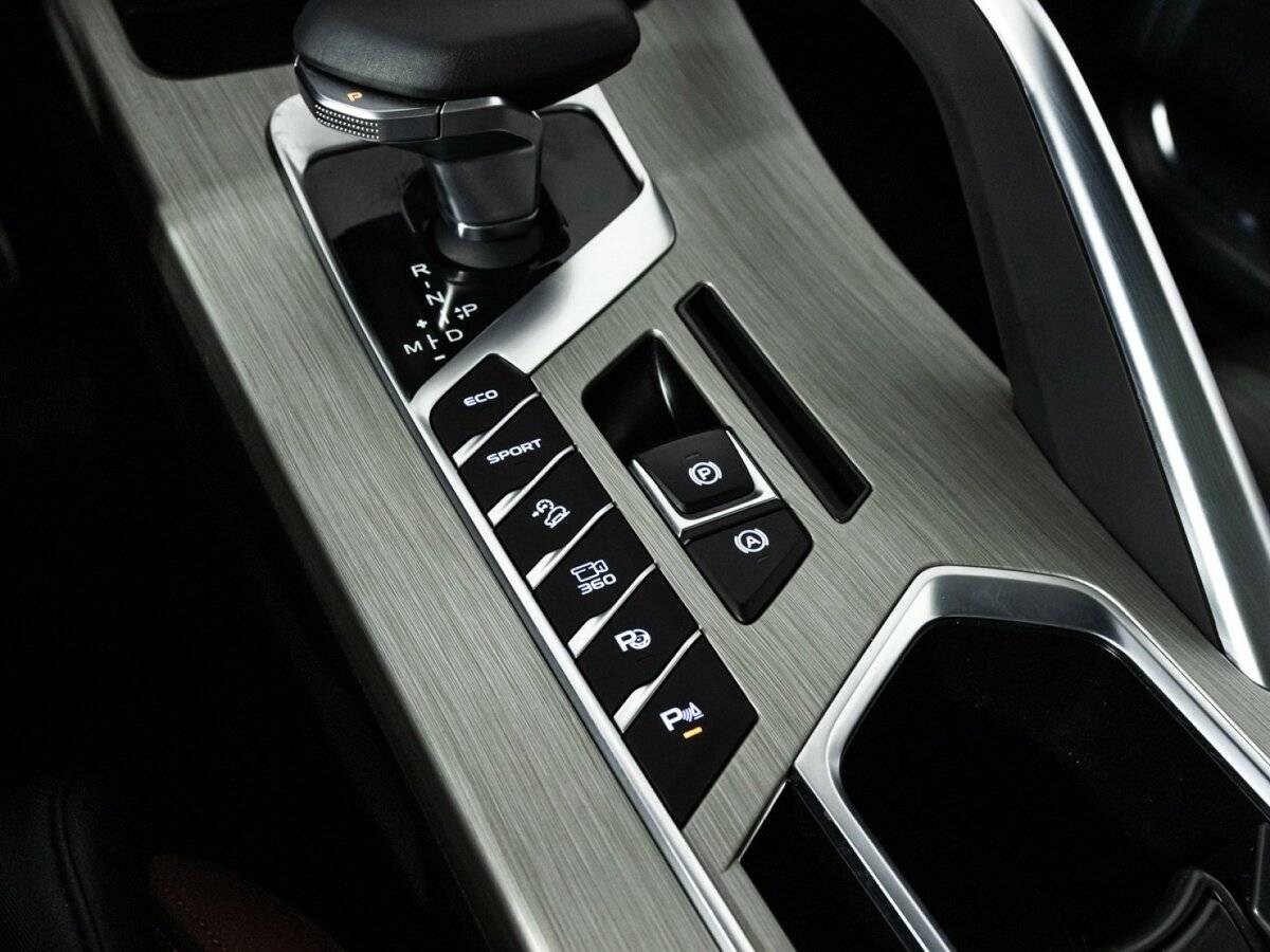 Geely Coolray б/у, 2023, Роботизированная. Фото: #19