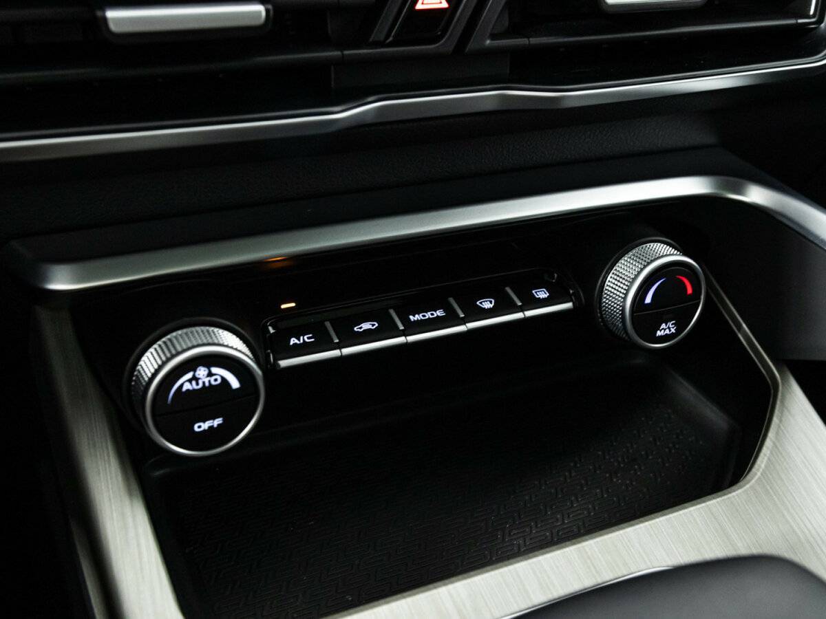 Geely Coolray б/у, 2023, Роботизированная. Фото: #17