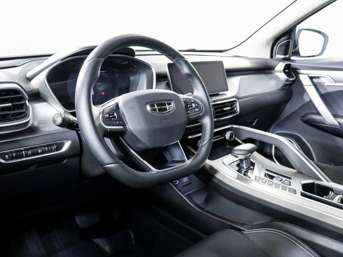 Geely Coolray б/у, 2023, Роботизированная. Фото: #10