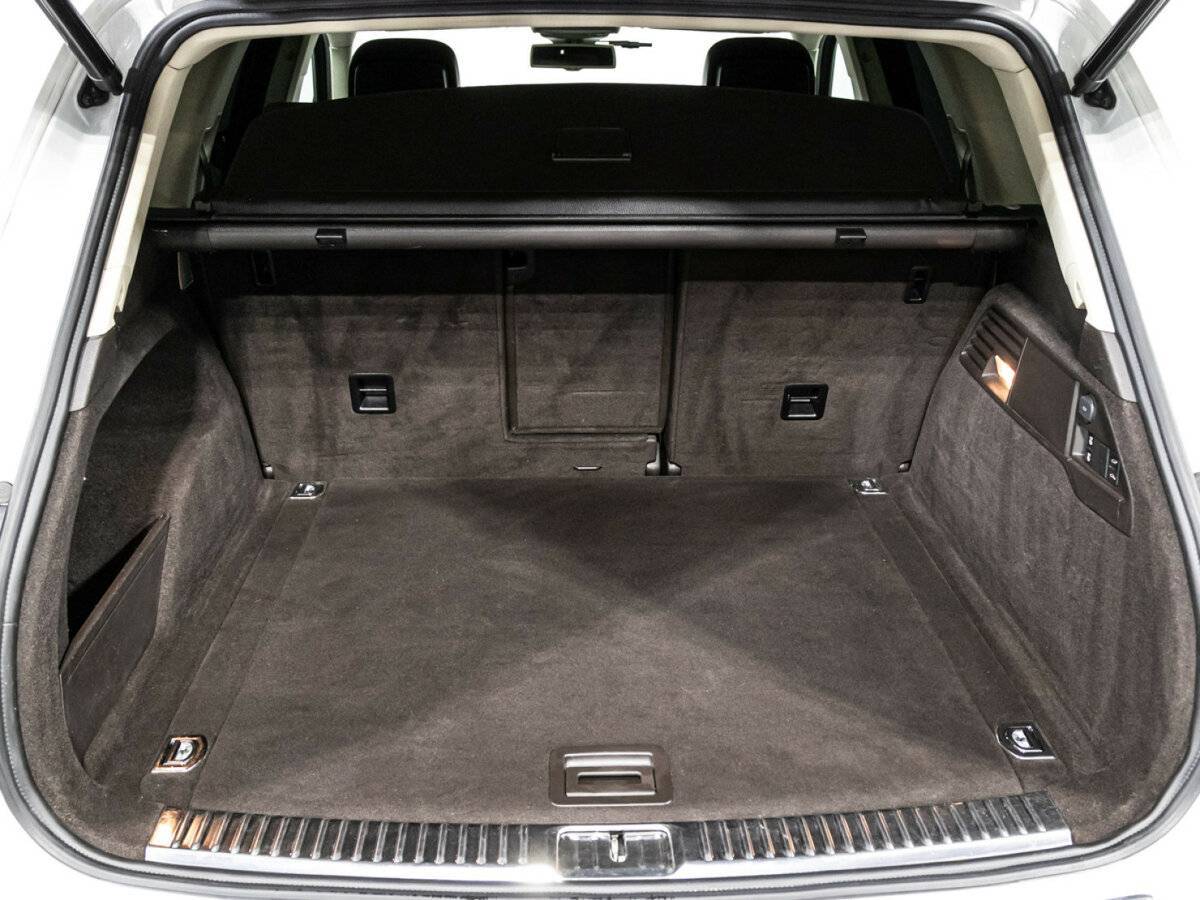 Volkswagen Touareg б/у, 2013, Автоматическая. Фото: #14