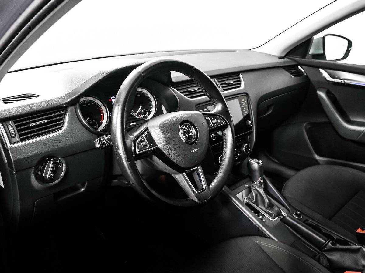 Skoda Octavia б/у, 2018, Роботизированная. Фото: #11