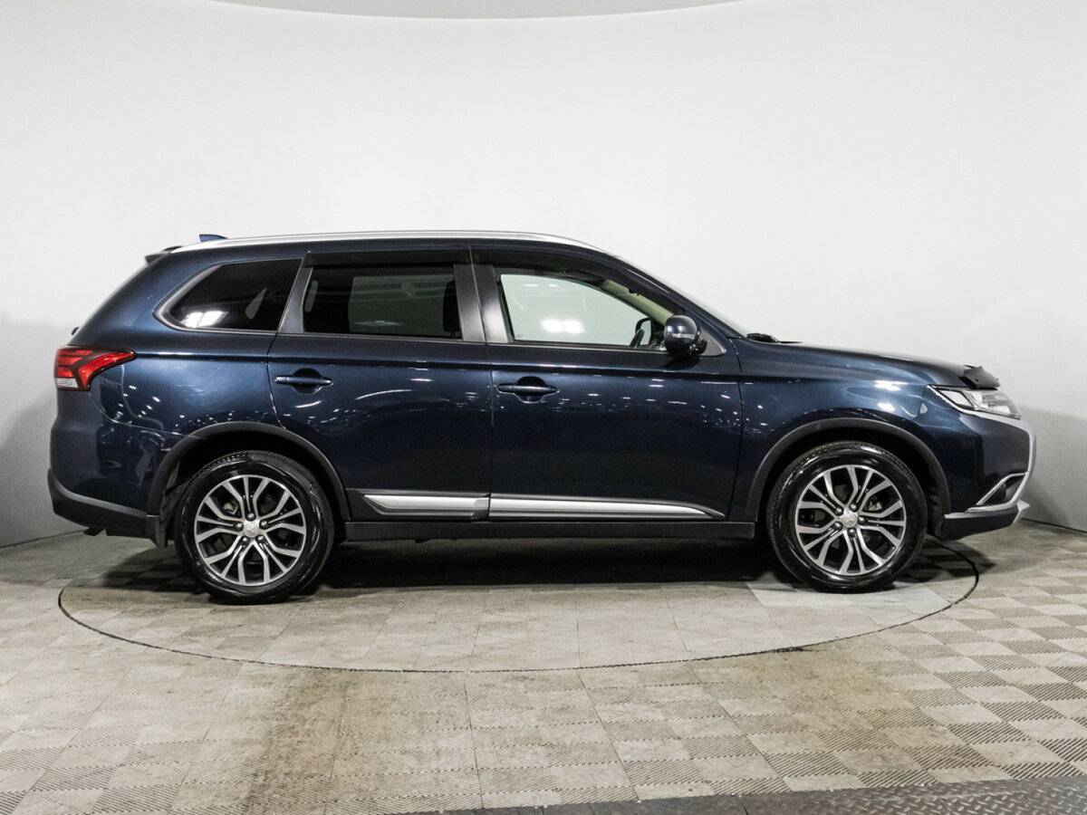 Mitsubishi Outlander б/у, 2018, Вариатор. Фото: #3