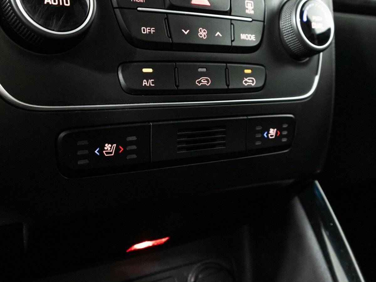 Kia Sorento б/у, 2018, Автоматическая. Фото: #17