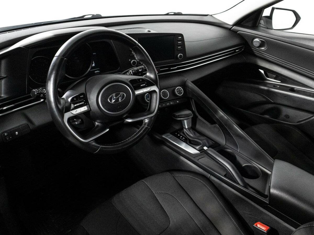 Hyundai Elantra б/у, 2021, Автоматическая. Фото: #10