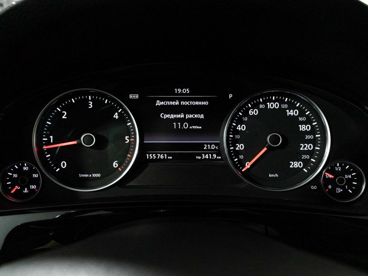 Volkswagen Touareg б/у, 2016, Автоматическая. Фото: #11