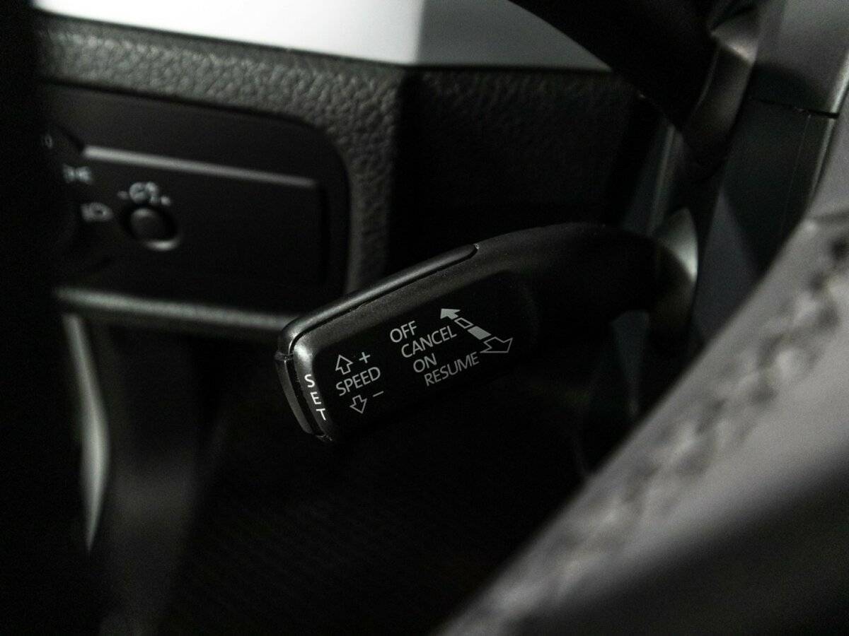 Volkswagen Touareg б/у, 2015, Автоматическая. Фото: #23