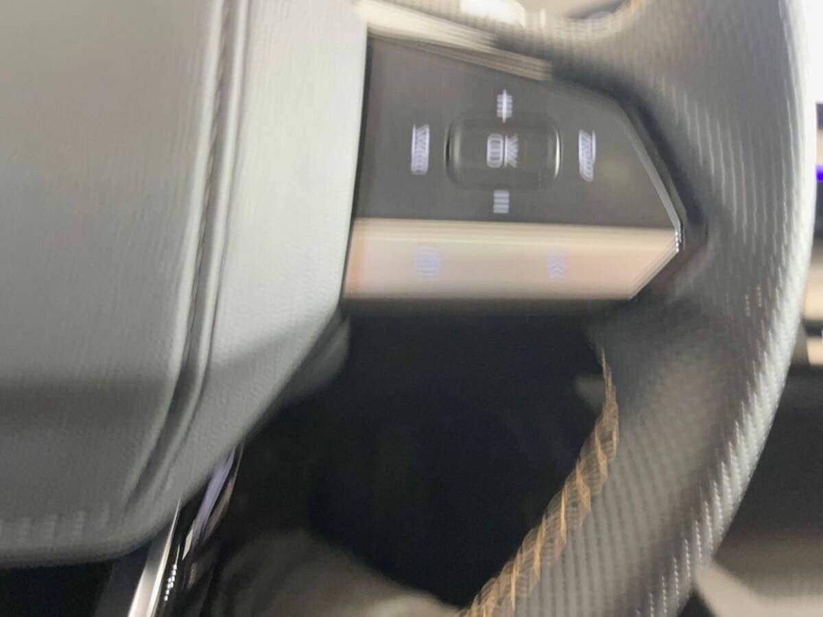 Changan UNI-V б/у, 2023, Роботизированная. Фото: #21