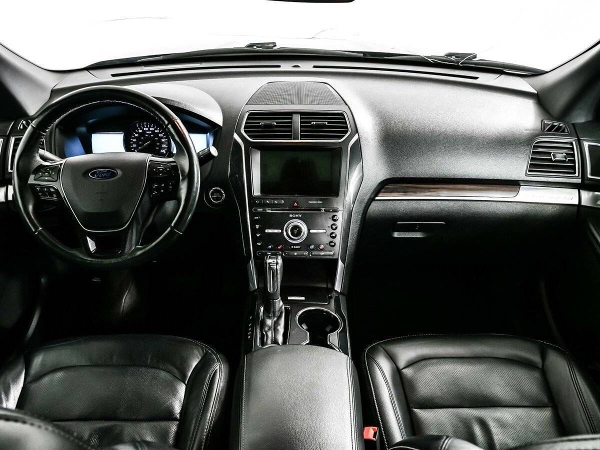 Ford Explorer б/у, 2017, Автоматическая. Фото: #10