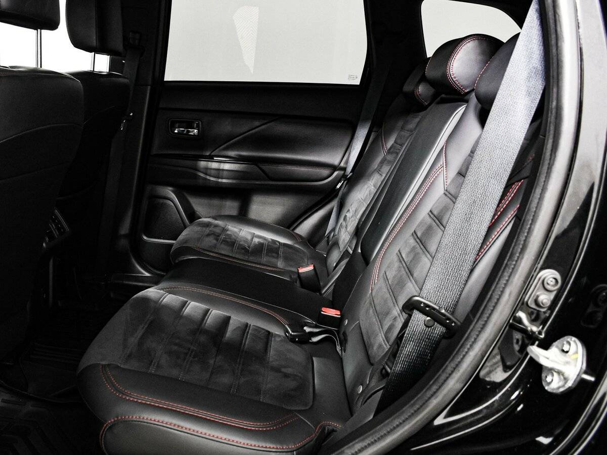 Mitsubishi Outlander б/у, 2020, Вариатор. Фото: #12