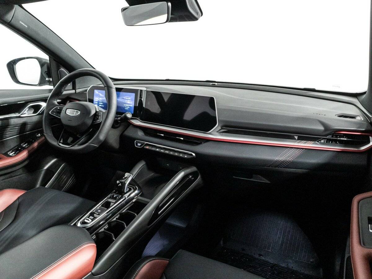 Geely Coolray б/у, 2023, Роботизированная. Фото: #8