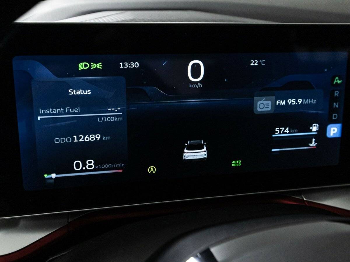 Geely Coolray б/у, 2023, Роботизированная. Фото: #11